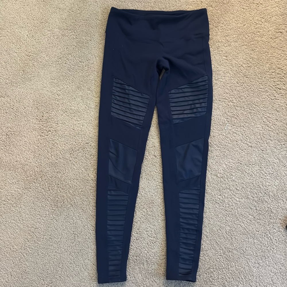 Alo yoga moto leggings navy size x-small